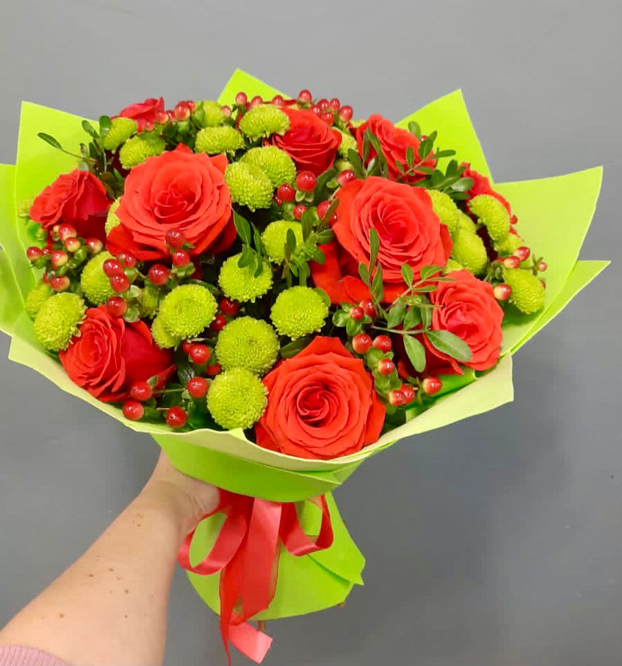 Букет цветов из: Хризантемы и Розы в Борисоглебском