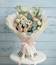 Букет цветов из:  Розы и Лизиантусы #REPLACE_PRED# Борисоглебском