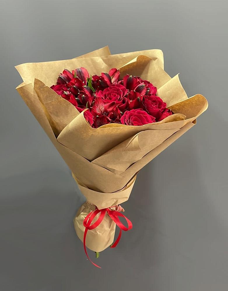 Букет цветов из: Альстромерии и Розы в Борисоглебском