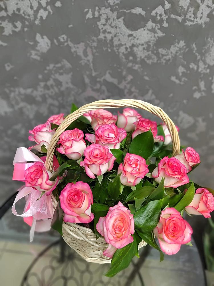 Цветочная композиция из Розы в корзине в Борисоглебском