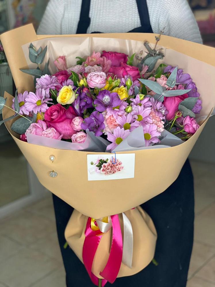 Букет цветов из: Хризантемы, Гвоздики и Альстромерии в Борисоглебском