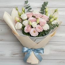 Букет цветов из:  Лизиантусы в Борисоглебском