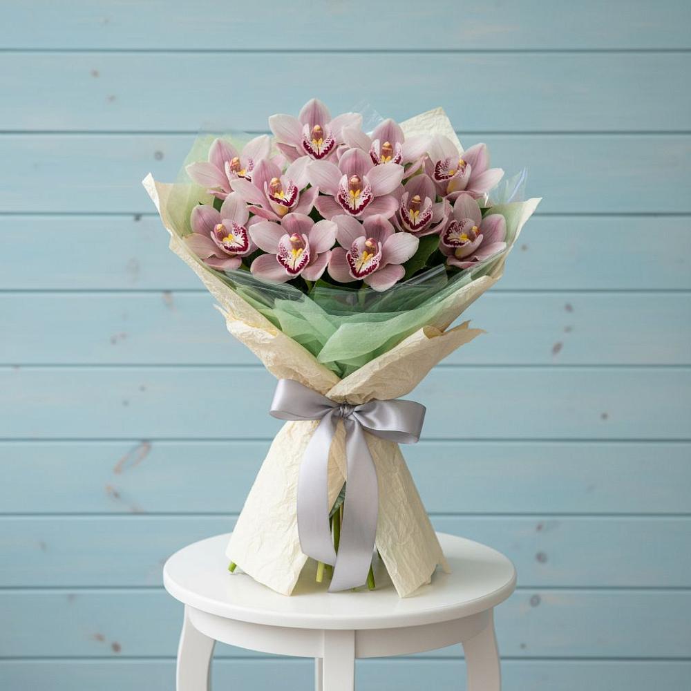 Букет цветов из: Орхидеи и Розы в Борисоглебском