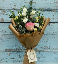 Букет цветов из:  Розы и Лизиантусы в Борисоглебском